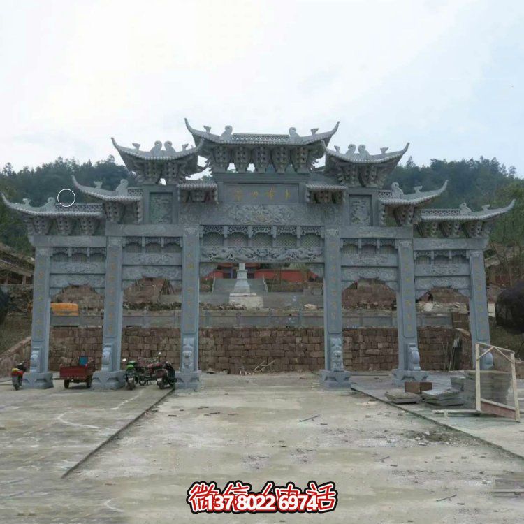 青石仿古建筑寺廟大門擺放五門石牌坊